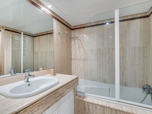 lujoso-apartamento-en-prestigioso-edificio-nayades (4)