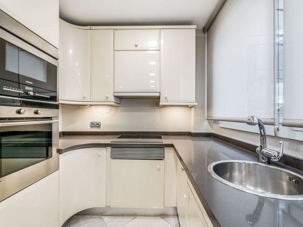 lujoso-apartamento-en-prestigioso-edificio-nayades (9)