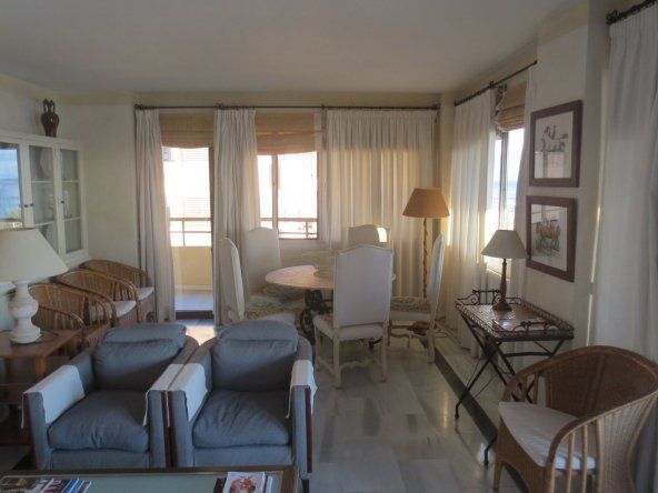 Apartamento primera linea de playa en venta vistas al mar