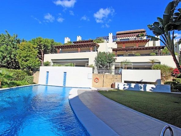 Penthouse Imara for sale pool