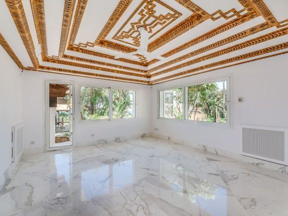 espectacular-villa-en-sierra-blanca (5)